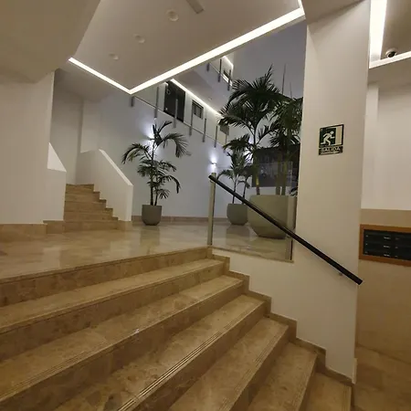 Beautiful Historic Center Apt! Malaga