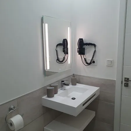 Beautiful Historic Center Apt! Malaga