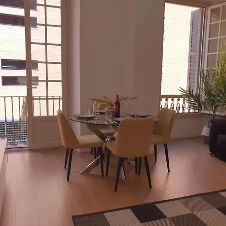Beautiful Historic Center Apt! * Malaga